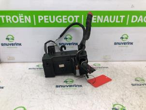 Usagé Boîte à fusibles Citroen C1 1.0 12V Prix € 90,00 Règlement à la marge proposé par Snuverink Autodemontage