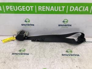 Usagé Ceinture de sécurité avant droite Renault Clio IV (5R) 1.5 Energy dCi 90 FAP Prix € 115,00 Règlement à la marge proposé par Snuverink Autodemontage