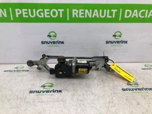 Used Wiper motor + mechanism Renault Clio IV (5R) 1.5 Energy dCi 90 FAP Price € 140,00 Margin scheme offered by Snuverink Autodemontage