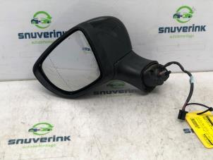 Used Wing mirror, left Renault Clio IV (5R) 1.5 Energy dCi 90 FAP Price € 35,00 Margin scheme offered by Snuverink Autodemontage