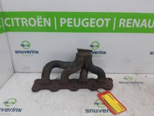 Used Exhaust manifold Citroen C8 (EA/EB) 2.0 16V Price on request offered by Snuverink Autodemontage