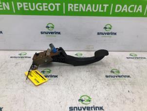 Used Clutch pedal Renault Kangoo Express (FW) 1.5 dCi 70 Price € 40,00 Margin scheme offered by Snuverink Autodemontage