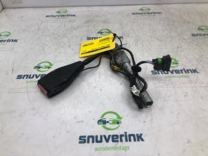 Used Front seatbelt buckle, left Renault Kangoo Express (FW) 1.5 dCi 70 Price € 50,00 Margin scheme offered by Snuverink Autodemontage
