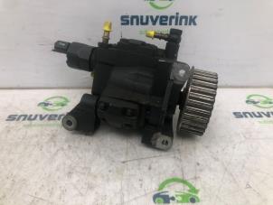 Used Mechanical fuel pump Renault Scénic III (JZ) 1.5 dCi 110 Price € 215,00 Margin scheme offered by Snuverink Autodemontage