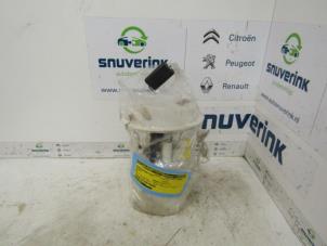 Used Electric fuel pump Peugeot 206 (2A/C/H/J/S) 1.4 XR,XS,XT,Gentry Price € 35,00 Margin scheme offered by Snuverink Autodemontage