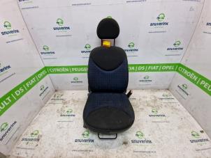 Używane Fotel prawy Citroen C2 (JM) 1.1 Cena € 100,00 Procedura marży oferowane przez Snuverink Autodemontage