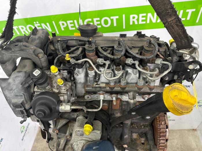 Motor de un Renault Clio IV Estate/Grandtour (7R) 1.5 Energy dCi 90 FAP 2015