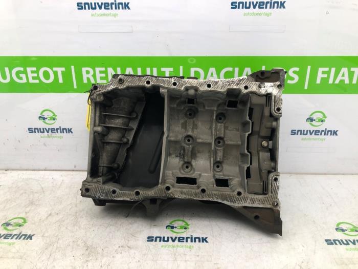 Gebrauchte Ölwanne Renault Trafic New (FL) 2.0 dCi 16V 90 Preis € 81,68 Mit Mehrwertsteuer angeboten von Snuverink Autodemontage