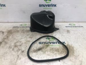 Used Gearbox cover Renault Clio III (BR/CR) 1.4 16V Price € 30,00 Margin scheme offered by Snuverink Autodemontage