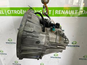 New Gearbox Renault Master IV (FV) 2.3 dCi 150 16V FWD Price on request offered by Snuverink Autodemontage