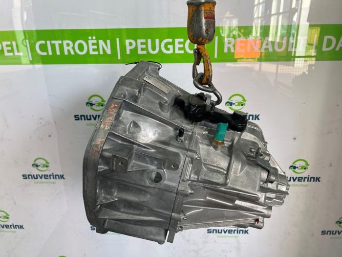 Neue Getriebe Renault Trafic (1FL/2FL/3FL/4FL) 2.0 dCi 16V 170 Preis € 1.996,50 Mit Mehrwertsteuer angeboten von Snuverink Autodemontage