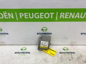 Używane Modul poduszki powietrznej Renault Twingo II (CN) 1.2 Cena € 70,00 Procedura marży oferowane przez Snuverink Autodemontage