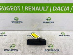 Gebrauchte Schiebetürgriff rechts Nissan NV 200 (M20M) 1.5 dCi 90 Preis € 36,30 Mit Mehrwertsteuer angeboten von Snuverink Autodemontage