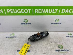 Gebrauchte Leiterplatte Rücklicht rechts Renault Twingo II (CN) 1.2 Preis € 30,00 Margenregelung angeboten von Snuverink Autodemontage