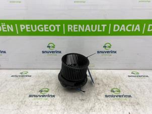 Gebrauchte Heizung Belüftungsmotor Peugeot 107 1.0 12V Preis € 60,00 Margenregelung angeboten von Snuverink Autodemontage