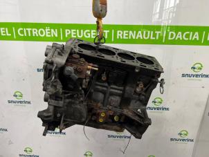 Used Engine crankcase Renault Master III (FD/HD) 2.5 dCi 120 FAP Price on request offered by Snuverink Autodemontage