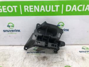Used Rear bumper bracket, right Opel Corsa F (UB/UH/UP) 1.2 12V 75 Price € 30,00 Margin scheme offered by Snuverink Autodemontage