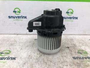 Used Heating and ventilation fan motor Renault Express 1.5 dCi 75 Price on request offered by Snuverink Autodemontage