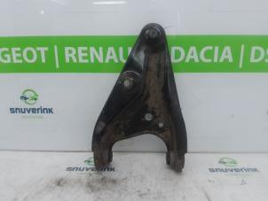 Used Front wishbone, left Renault Express 1.5 dCi 75 Price € 54,45 Inclusive VAT offered by Snuverink Autodemontage