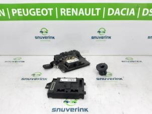 Used Engine management computer Renault Express 1.5 dCi 75 Price on request offered by Snuverink Autodemontage