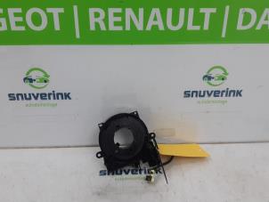Używane Przewód spiralny poduszki powietrznej Renault Express 1.5 dCi 75 Cena na żądanie oferowane przez Snuverink Autodemontage