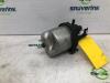 Fuel filter housing from a Peugeot 5008 I (0A/0E) 1.6 HDiF 16V 2011