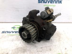 Used Mechanical fuel pump Peugeot 5008 I (0A/0E) 1.6 HDiF 16V Price € 275,00 Margin scheme offered by Snuverink Autodemontage