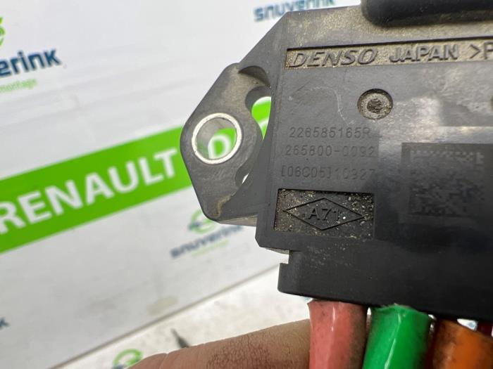 Exhaust heat sensor from a Renault Trafic (1FL/2FL/3FL/4FL) 2.0 dCi 16V 120 2019