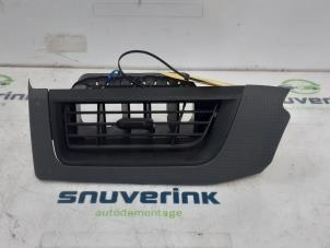 Used Dashboard vent Renault Express 1.5 dCi 75 Price on request offered by Snuverink Autodemontage