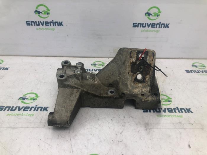 Used Engine mount Iveco New Daily VI 35C17, 35S17, 40C17, 50C17, 65C17, 70C17 Price € 65,34 Inclusive VAT offered by Snuverink Autodemontage