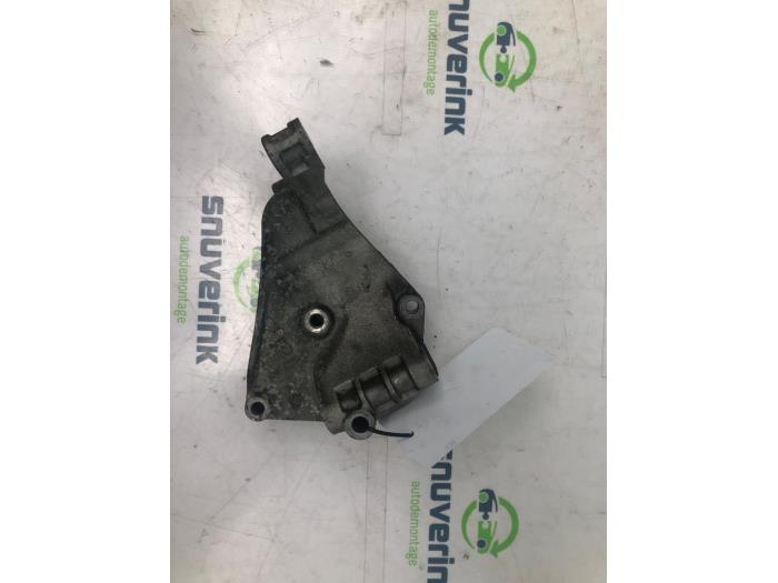 Used Engine mount Iveco New Daily VI 35C17, 35S17, 40C17, 50C17, 65C17, 70C17 Price € 30,25 Inclusive VAT offered by Snuverink Autodemontage