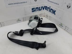 Overhauled Front seatbelt, left Renault Twingo III (AH) 1.0 SCe 70 12V Price € 139,15 Inclusive VAT offered by Snuverink Autodemontage