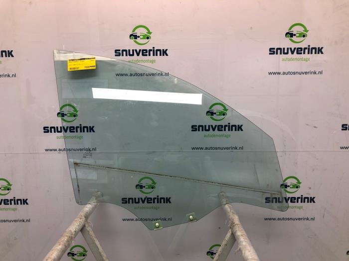Vitre Avant Droite Pour Renault Super 5 - Référence 7701614512, D'occasion En Bon état
