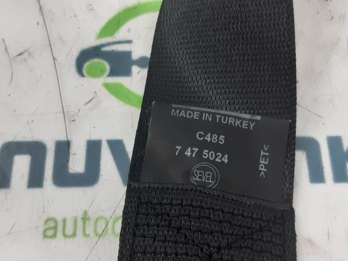 Front seatbelt, right from a Peugeot Boxer (U9) 2.2 HDi 100 Euro 4 2007