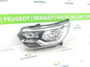 Gebrauchte Scheinwerfer links Renault Express 1.5 dCi 75 Preis € 242,00 Mit Mehrwertsteuer angeboten von Snuverink Autodemontage