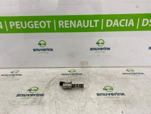Usados Regulación de árbol de levas Peugeot 107 1.0 12V Precio € 40,00 Norma de margen ofrecido por Snuverink Autodemontage