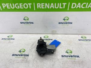 Usagé Moteur essuie-glace arrière Peugeot 107 1.0 12V Prix € 50,00 Règlement à la marge proposé par Snuverink Autodemontage