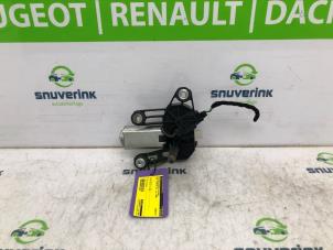 Used Rear wiper motor Fiat Fiorino (225) 1.3 JTD 16V Multijet Price on request offered by Snuverink Autodemontage