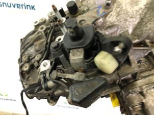 Getriebe van een Citroën C4 Picasso (3D/3E) 1.6 e-HDi 115 2013