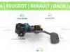 Brake pedal from a Renault Arkana (RJLL) 1.6 E-Tech 145 16V 2022