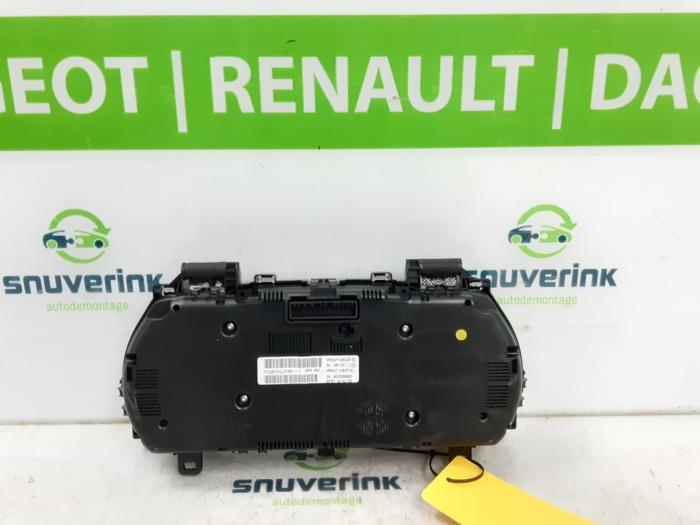 Instrument panel from a Renault Arkana (RJLL) 1.6 E-Tech 145 16V 2022