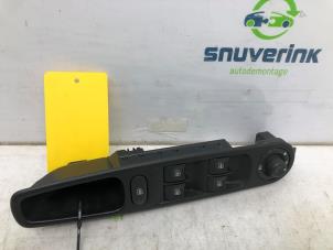 Used Multi-functional window switch Renault Zoé (AG) 65kW Price € 48,40 Inclusive VAT offered by Snuverink Autodemontage