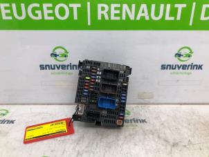 Used Fuse box Citroen C4 Picasso (3D/3E) 1.6 e-HDi 115 Price € 115,00 Margin scheme offered by Snuverink Autodemontage