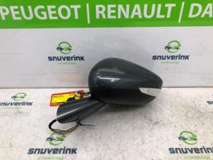 Used Wing mirror, left Citroen C4 Picasso (3D/3E) 1.6 e-HDi 115 Price € 275,00 Margin scheme offered by Snuverink Autodemontage