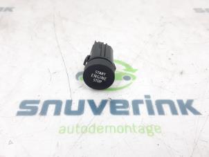 Used Start/stop switch Renault Arkana (RJLL) 1.6 E-Tech 145 16V Price on request offered by Snuverink Autodemontage