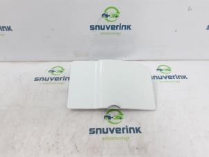Used Tank cap cover Renault Trafic New (FL) 2.0 dCi 16V 90 Price € 84,70 Inclusive VAT offered by Snuverink Autodemontage