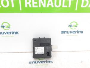 Usagé Ordinateur divers Renault Arkana (RJLL) 1.6 E-Tech 145 16V Prix € 90,00 Règlement à la marge proposé par Snuverink Autodemontage