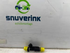 Usagé Injecteur (injection essence) Peugeot 406 Coupé (8C) 2.0 16V Prix € 35,00 Règlement à la marge proposé par Snuverink Autodemontage