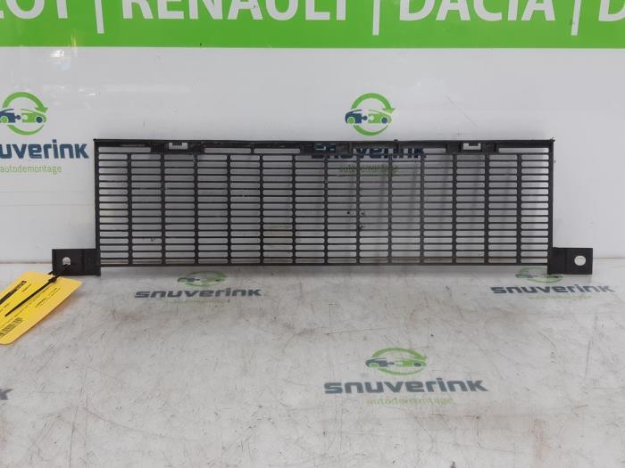Usagé Divers Renault Arkana (RJLL) 1.6 E-Tech 145 16V Prix € 30,00 Règlement à la marge proposé par Snuverink Autodemontage