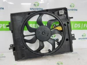 Używane Silnik wentylatora Renault Arkana (RJLL) 1.6 E-Tech 145 16V Cena € 305,00 Procedura marży oferowane przez Snuverink Autodemontage